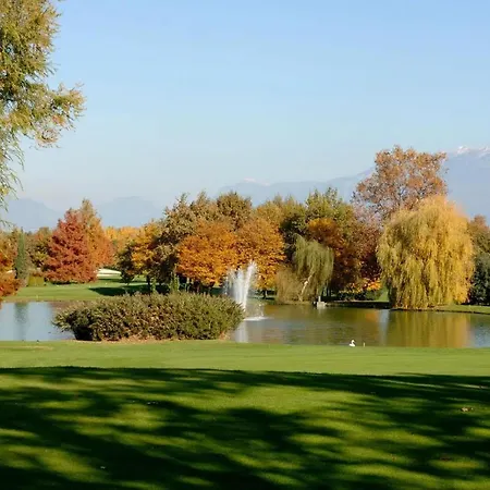 Garda Golf House *